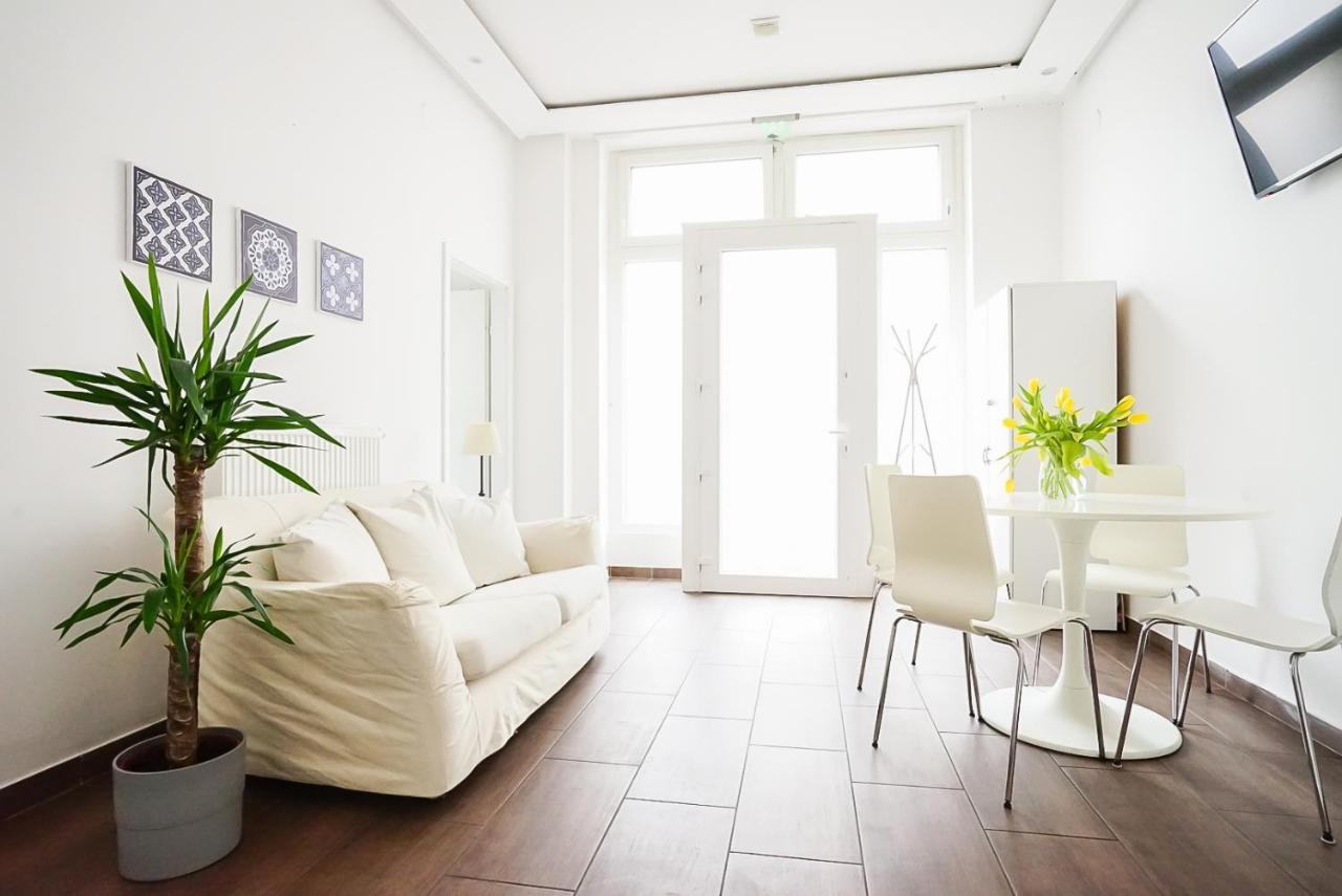 Wonderful Big Apartment Near Yppen Market Вена Экстерьер фото